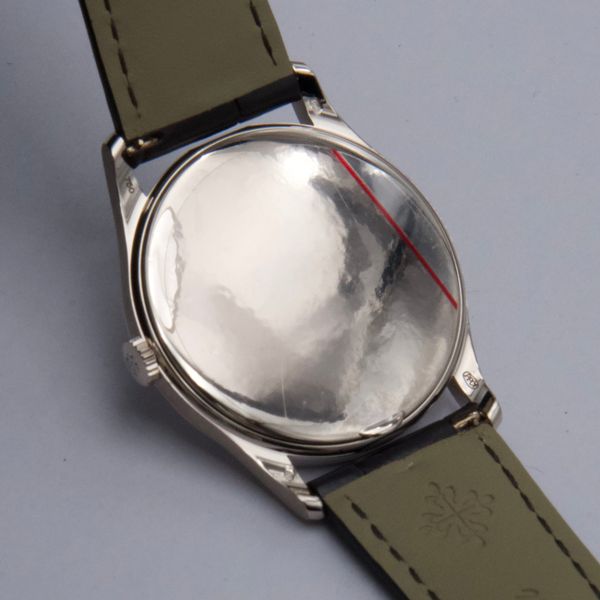 Patek Philippe Calatrava 5196G-001